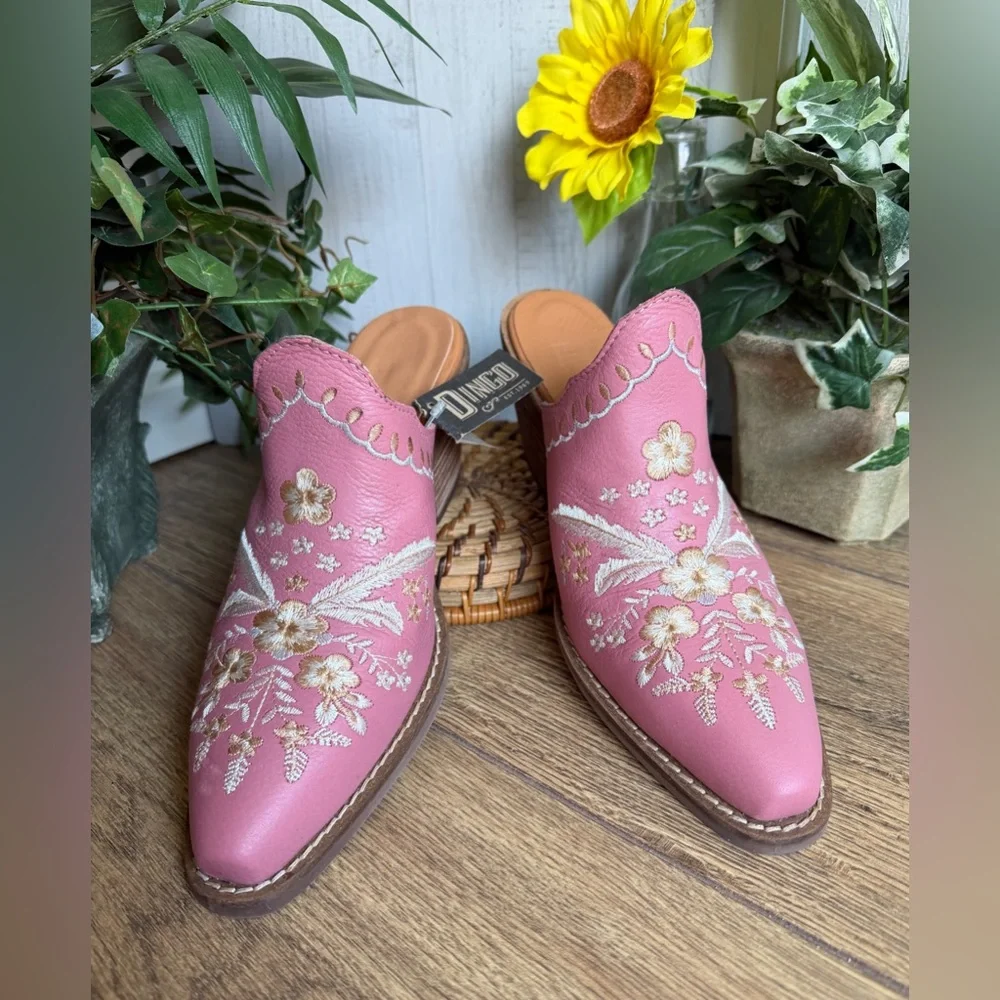Dingo Women's Pink Leather Wildflower Embroidered Snip Toe Mule Size 7.5 - NWT - Picture 2 of 10